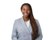 Tami Yoloye Professional Photo