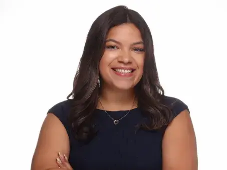 Denise Pina Headshot